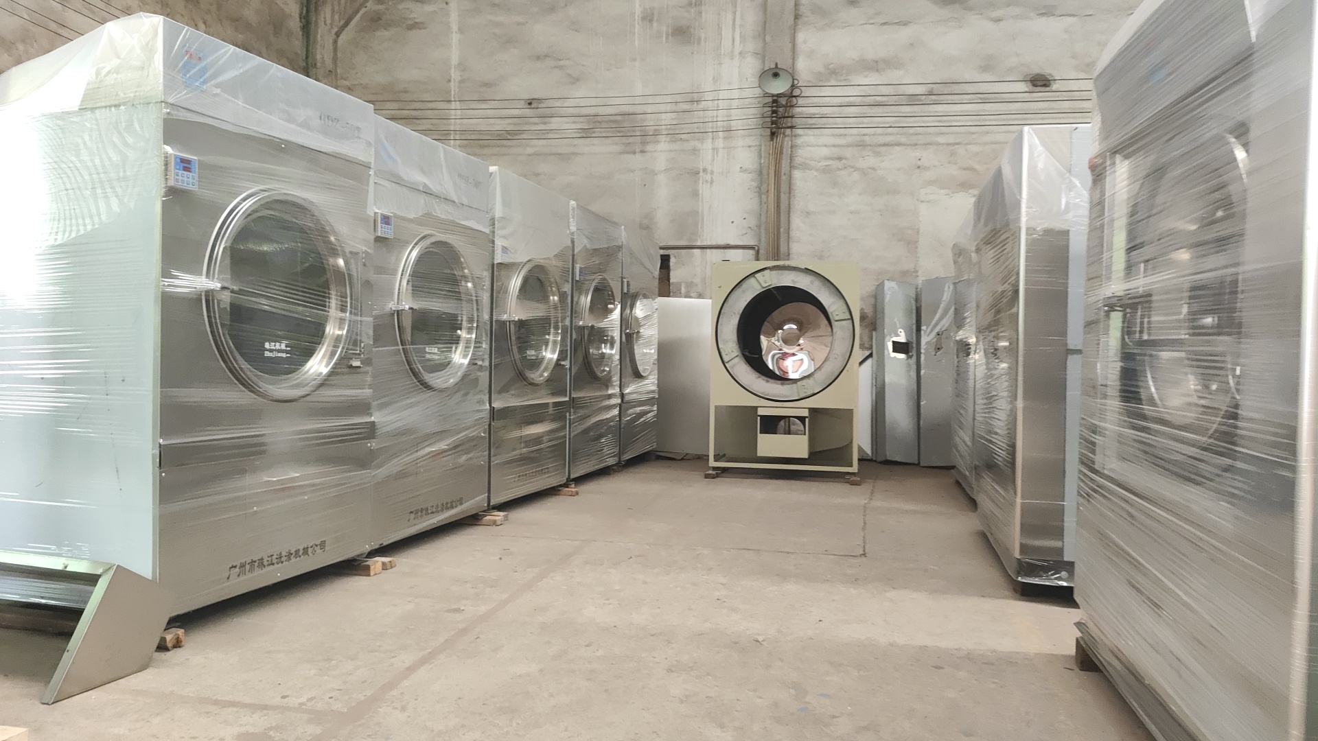 
大型酒店工業(yè)用洗衣機如何贏得百家名企信賴？珠江洗滌靠這三大核心優(yōu)勢
